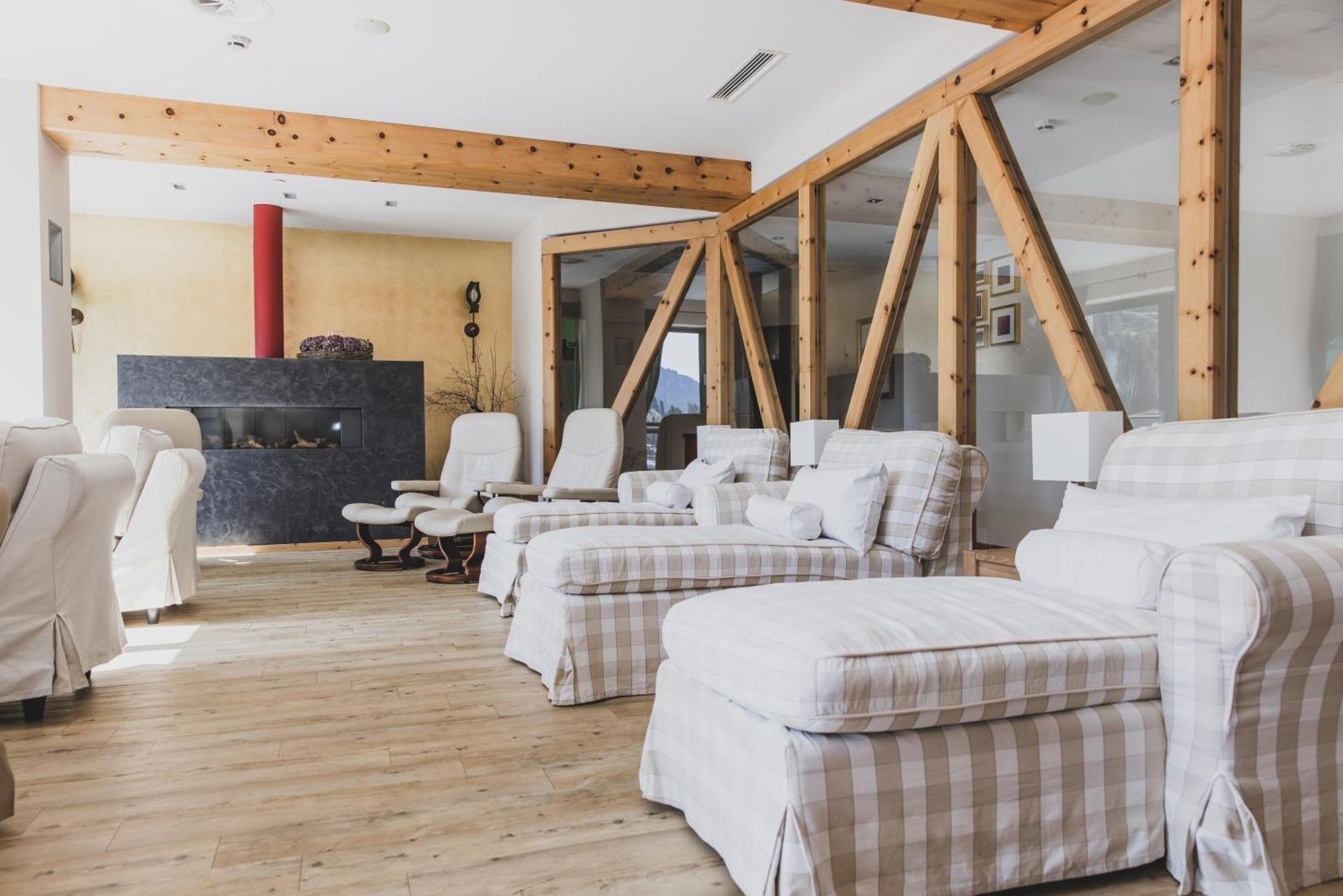 Seehotel Jaegerwirt ทูร์ราคาฮัว ภายนอก รูปภาพ